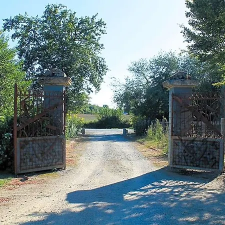 Le Chene Creux Sucé